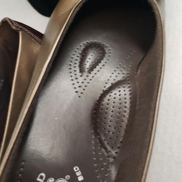 SAS Coco Ballet Flats in Burnished Brass & Brown - Women's size 9M - Picture 8 of 12